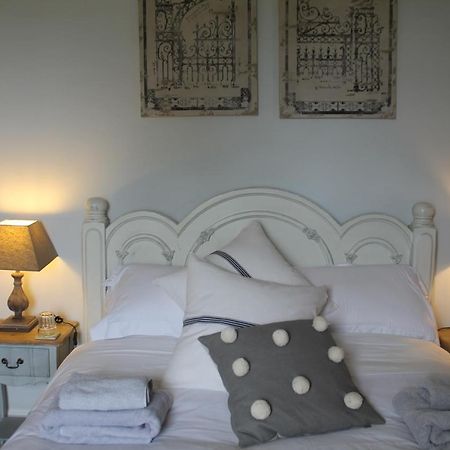 Roundhill Farmhouse Bed & Breakfast Bath Bagian luar foto